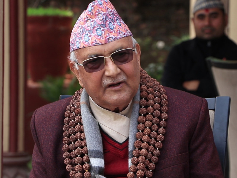 एमाले अध्यक्ष ओलीले गरे महादेव मन्दिरकाे दर्शन